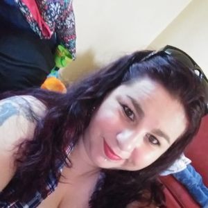 Meet your Posher, Monique